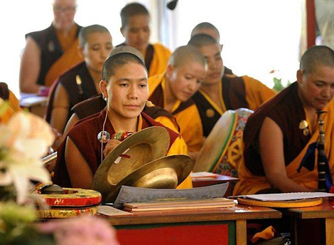 Religion orientale et culture occidentale Plouray